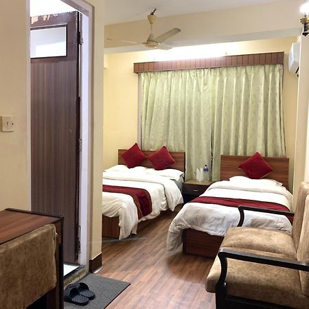 Hotel Discovery Inn Kathmandu Buitenkant foto