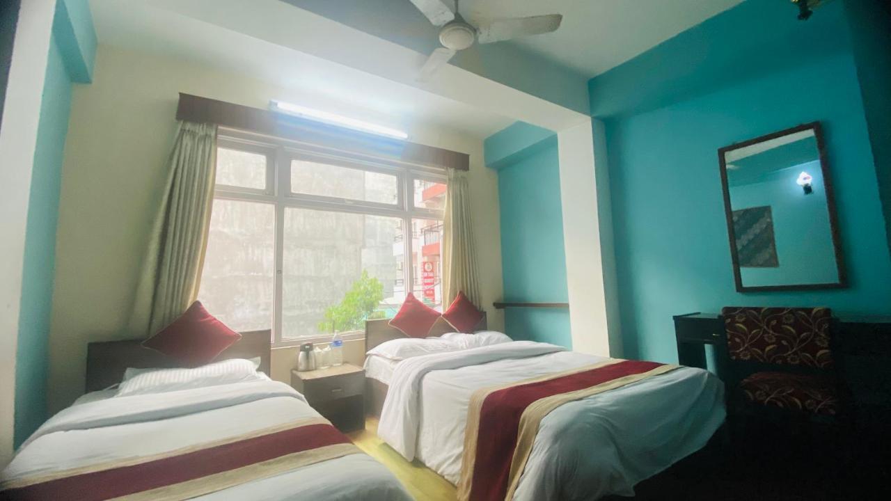 Hotel Discovery Inn Kathmandu Buitenkant foto