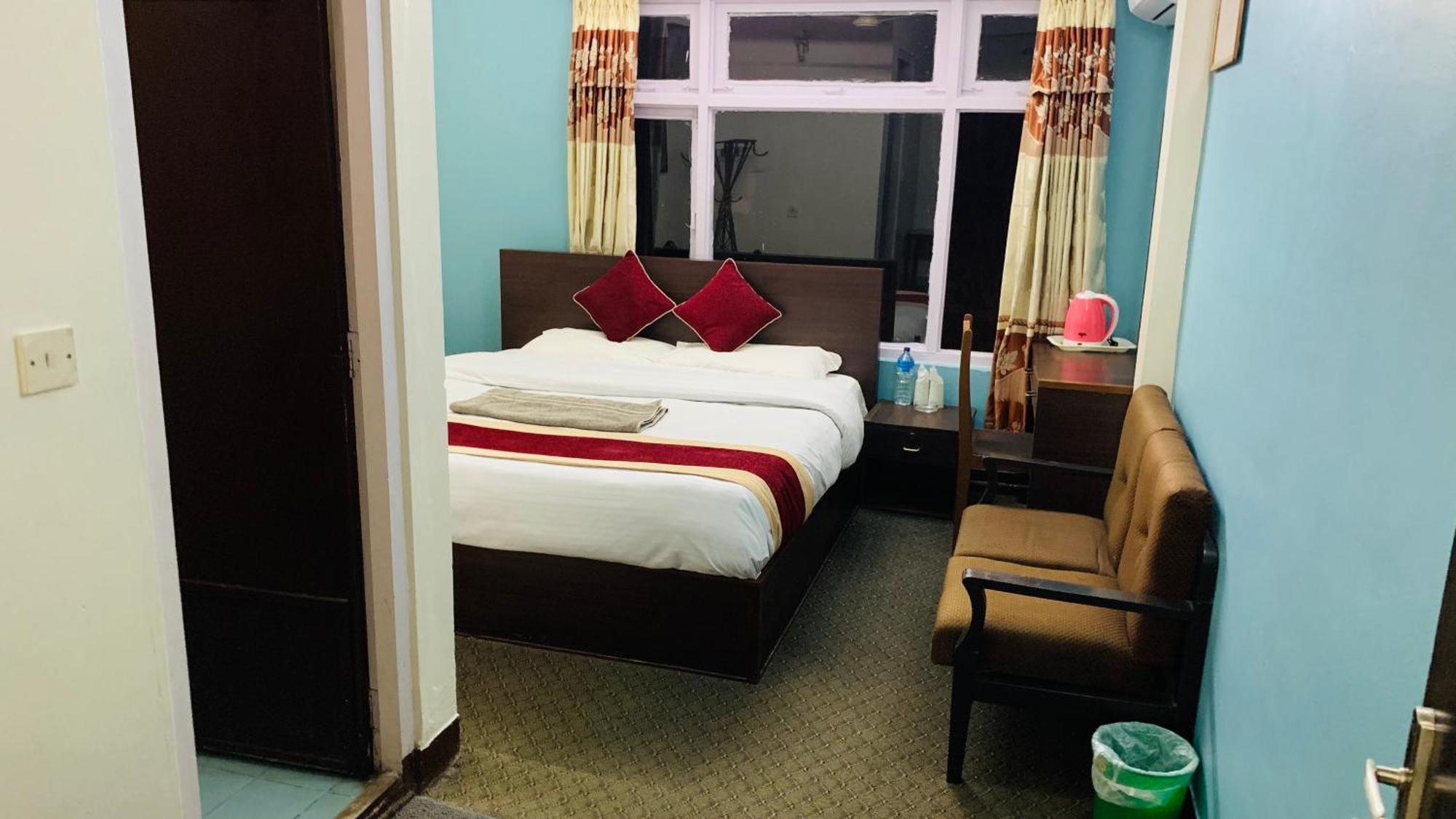 Hotel Discovery Inn Kathmandu Buitenkant foto