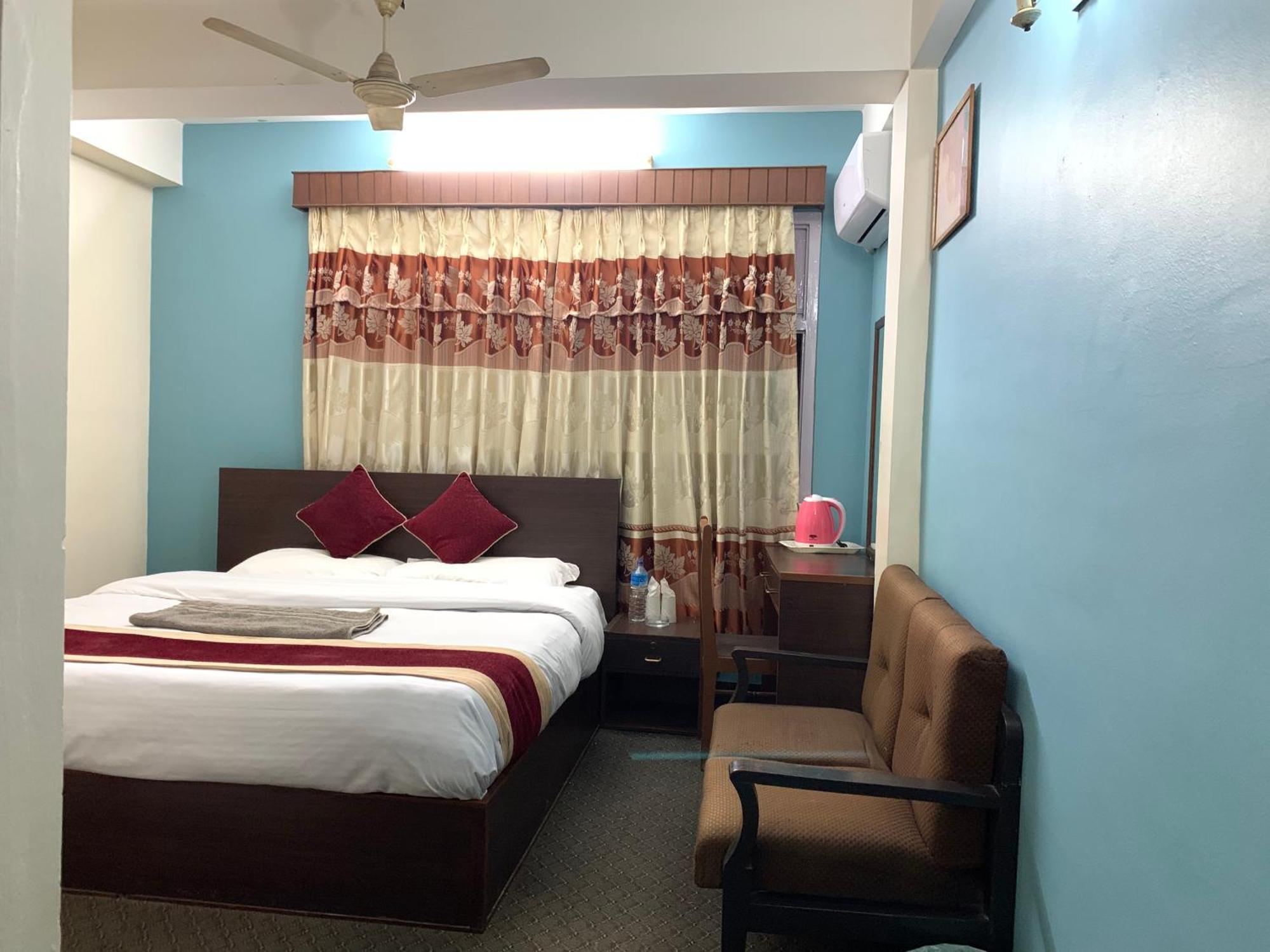 Hotel Discovery Inn Kathmandu Buitenkant foto