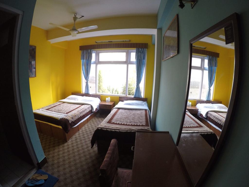 Hotel Discovery Inn Kathmandu Buitenkant foto
