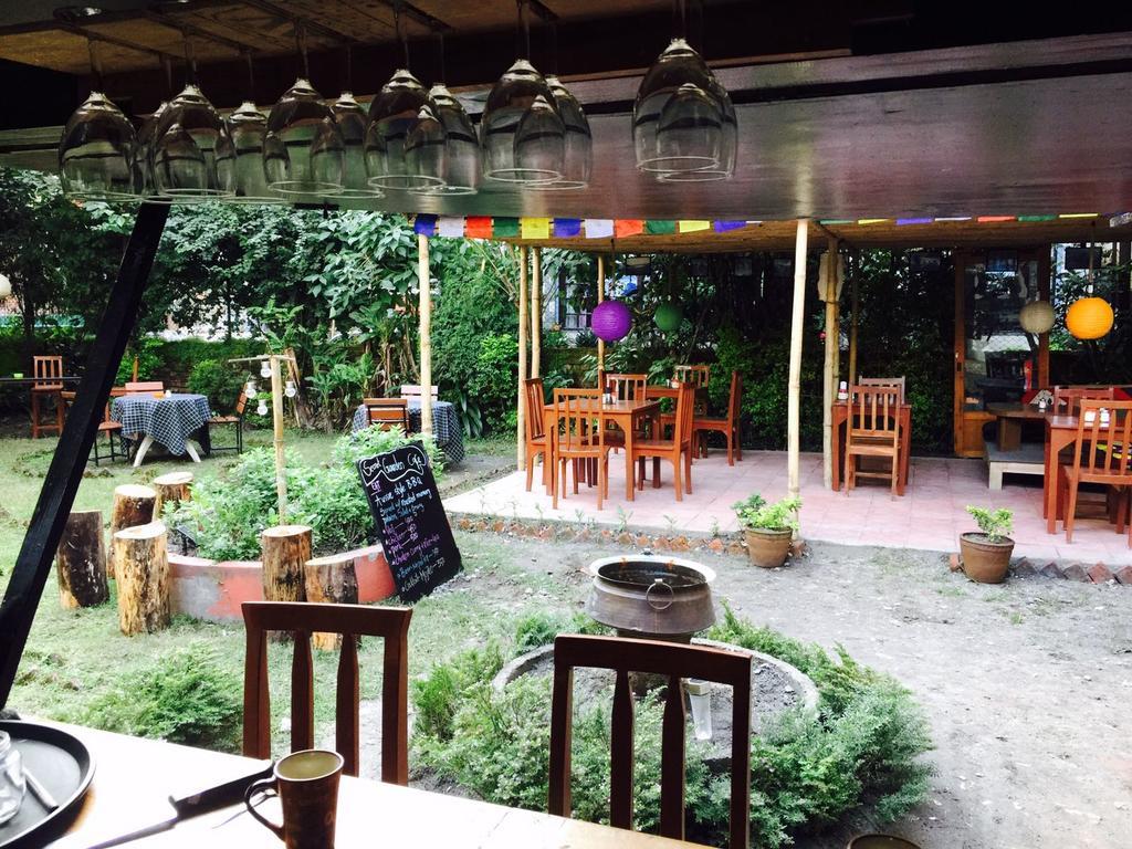 Hotel Discovery Inn Kathmandu Buitenkant foto