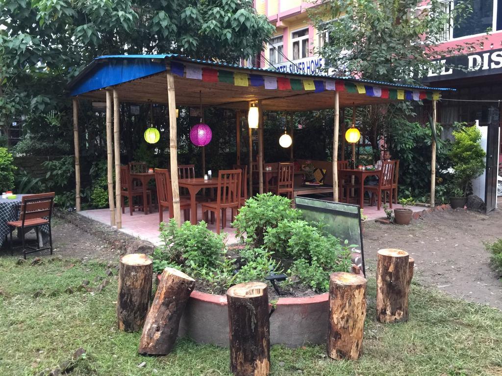Hotel Discovery Inn Kathmandu Buitenkant foto