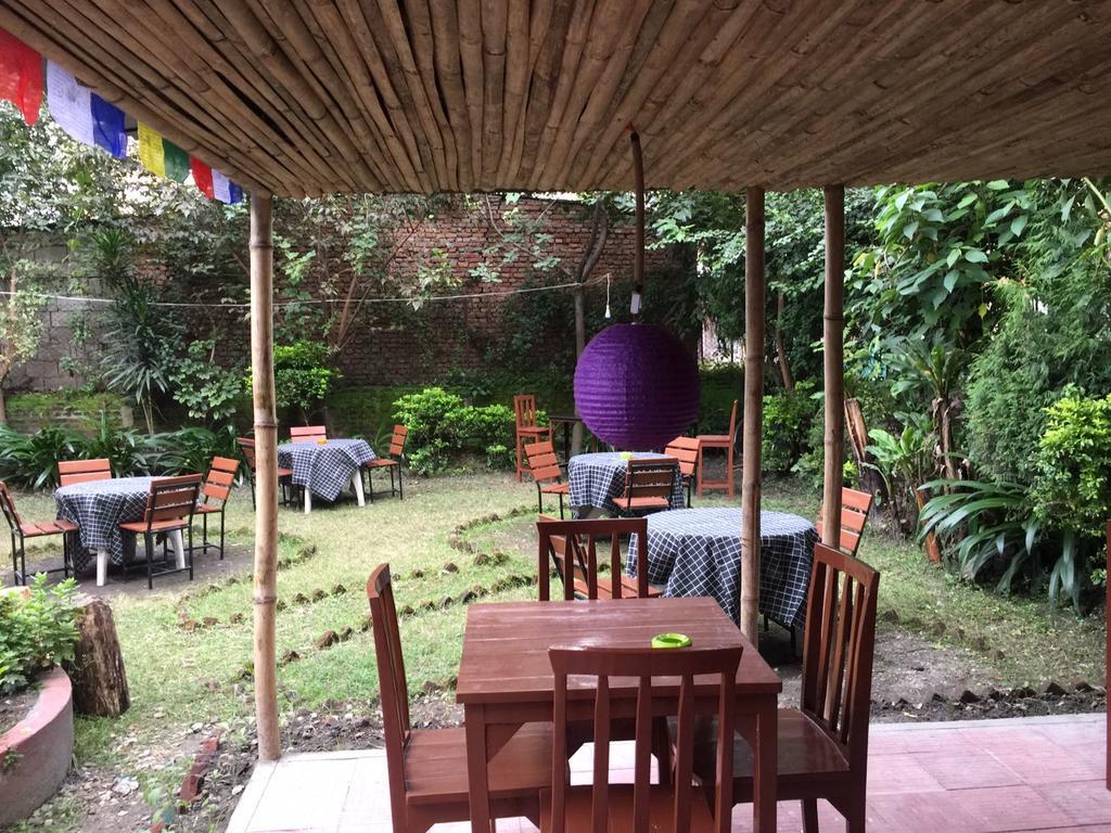 Hotel Discovery Inn Kathmandu Buitenkant foto