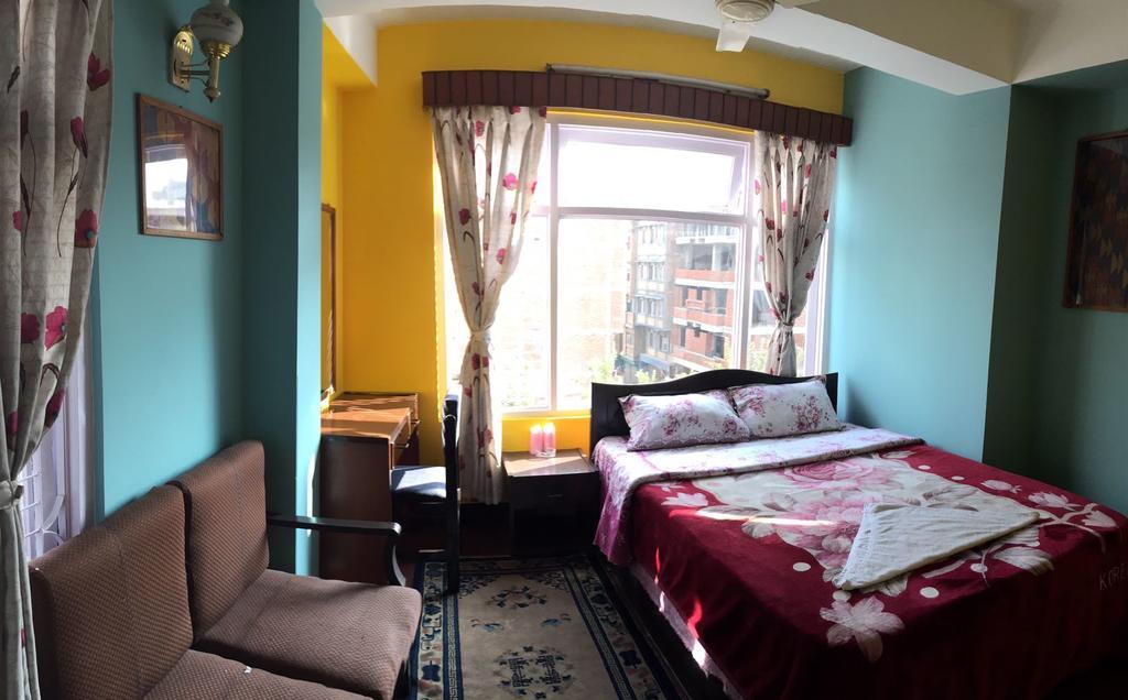 Hotel Discovery Inn Kathmandu Buitenkant foto